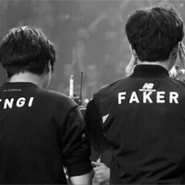 LPL 春季总决赛开幕式：灯光／虚拟现实顶级氛围， bin 登台表演咏春拳